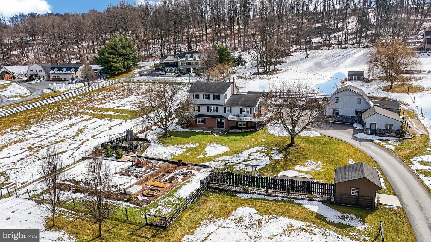 6142 Beaver Dam Road photo 1