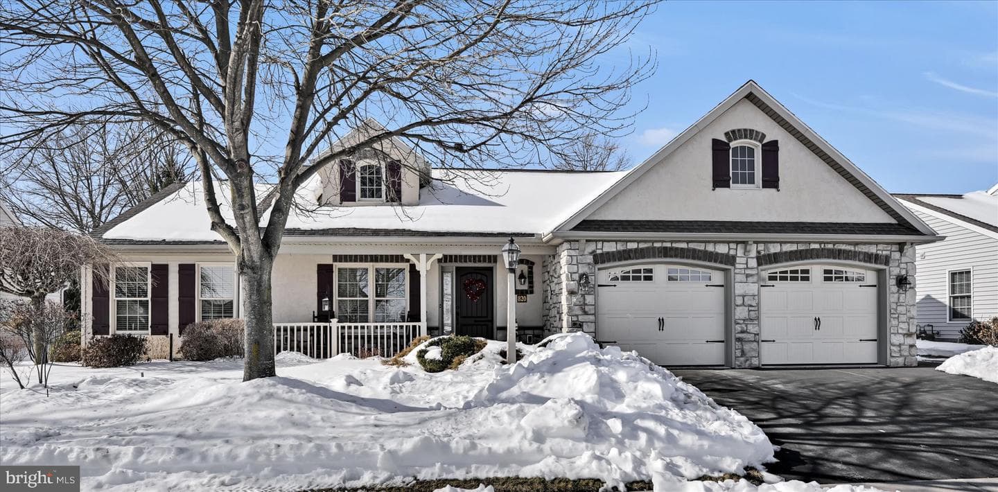 820 Cambridge Drive photo 1