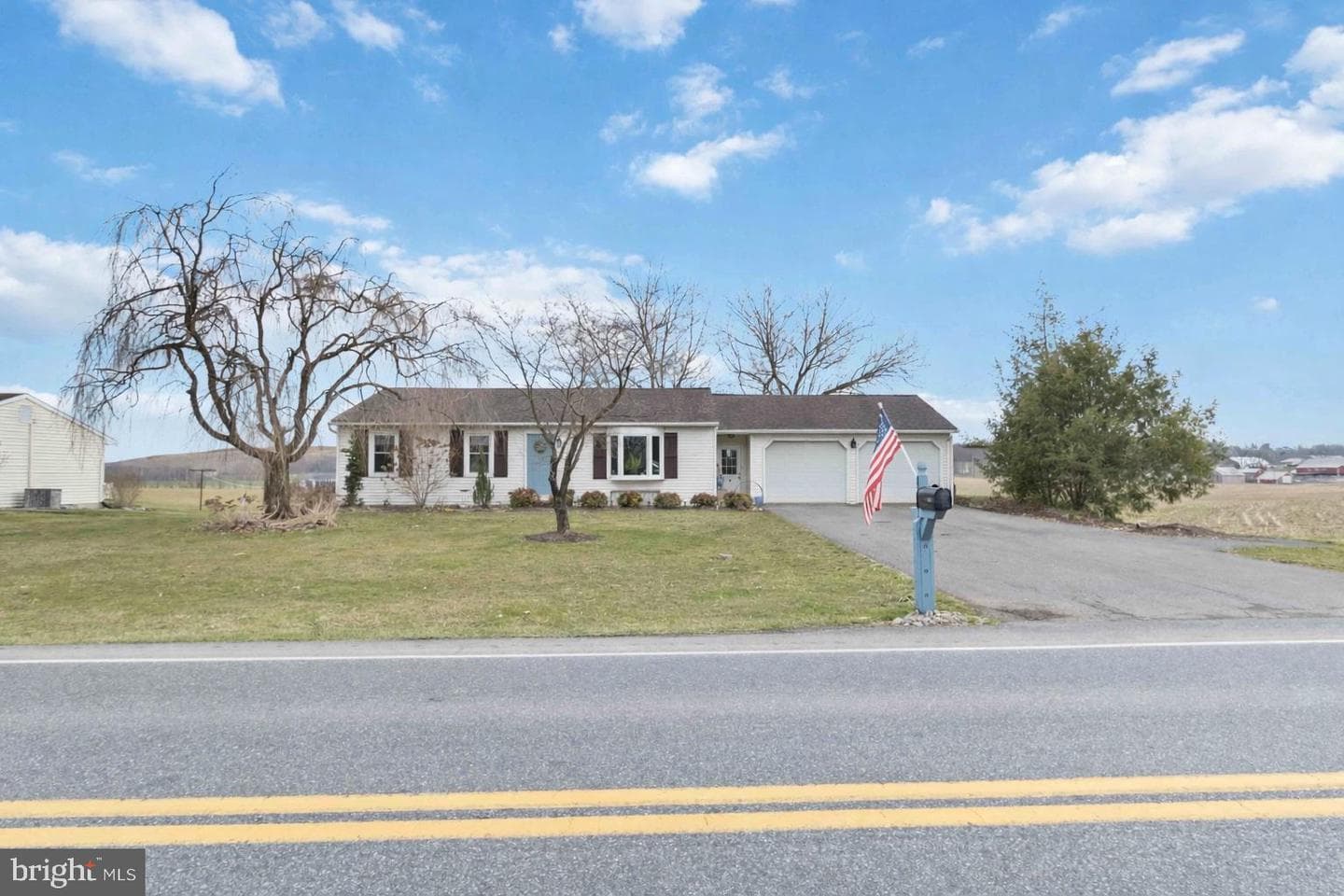 8261 Elizabethtown Road
