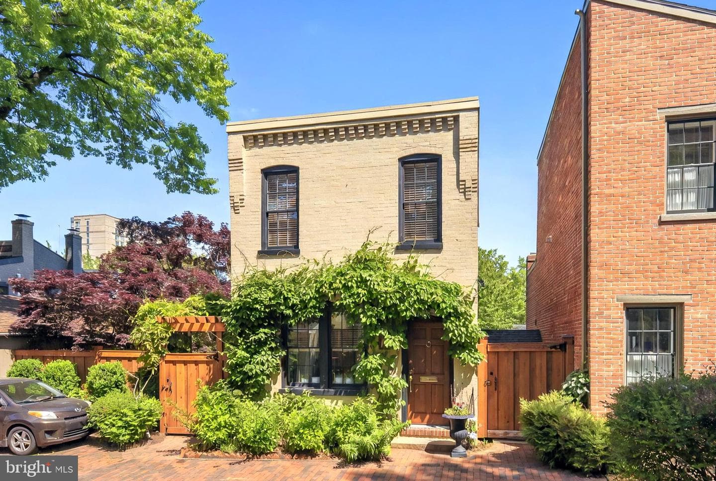 125 S Duke Street