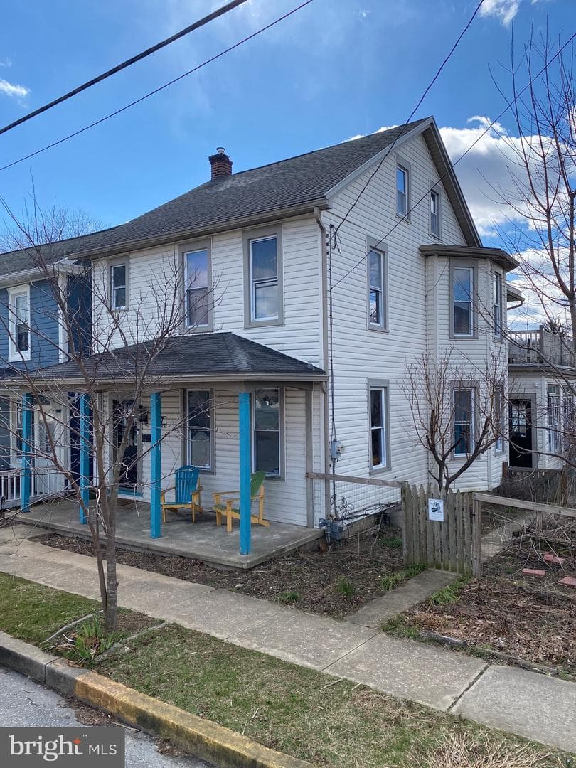 537 W Market Street photo 1