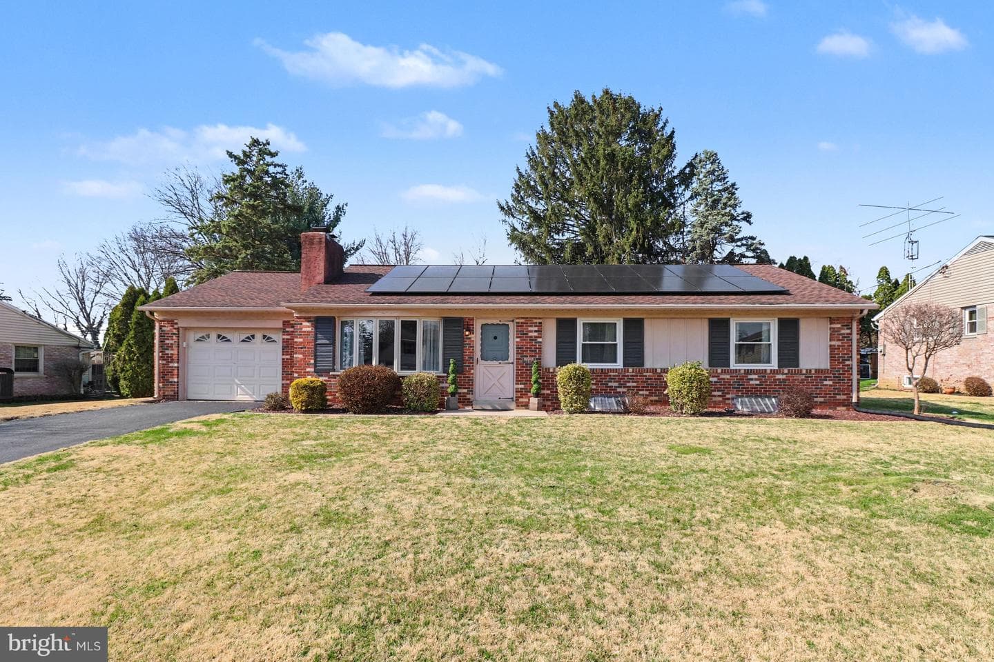 2731 Sherwood Lane