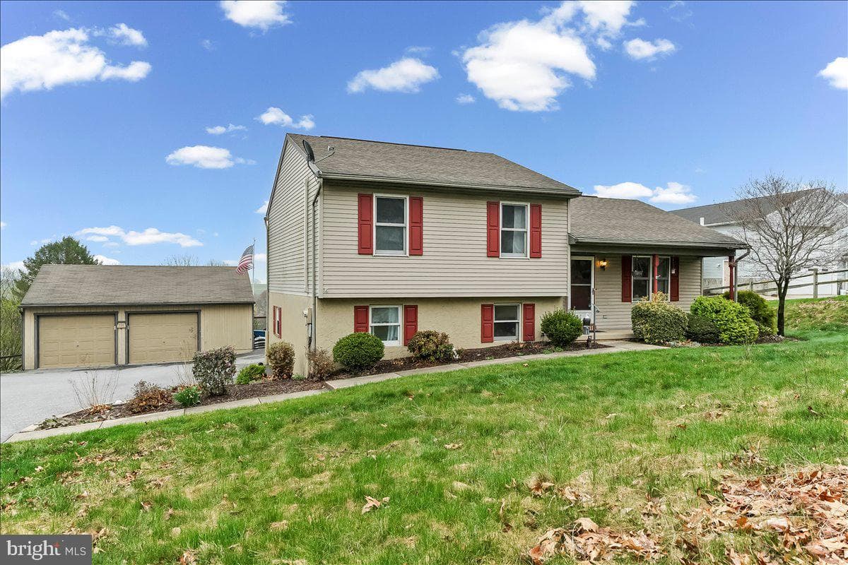 597 Lancaster Pike photo 1