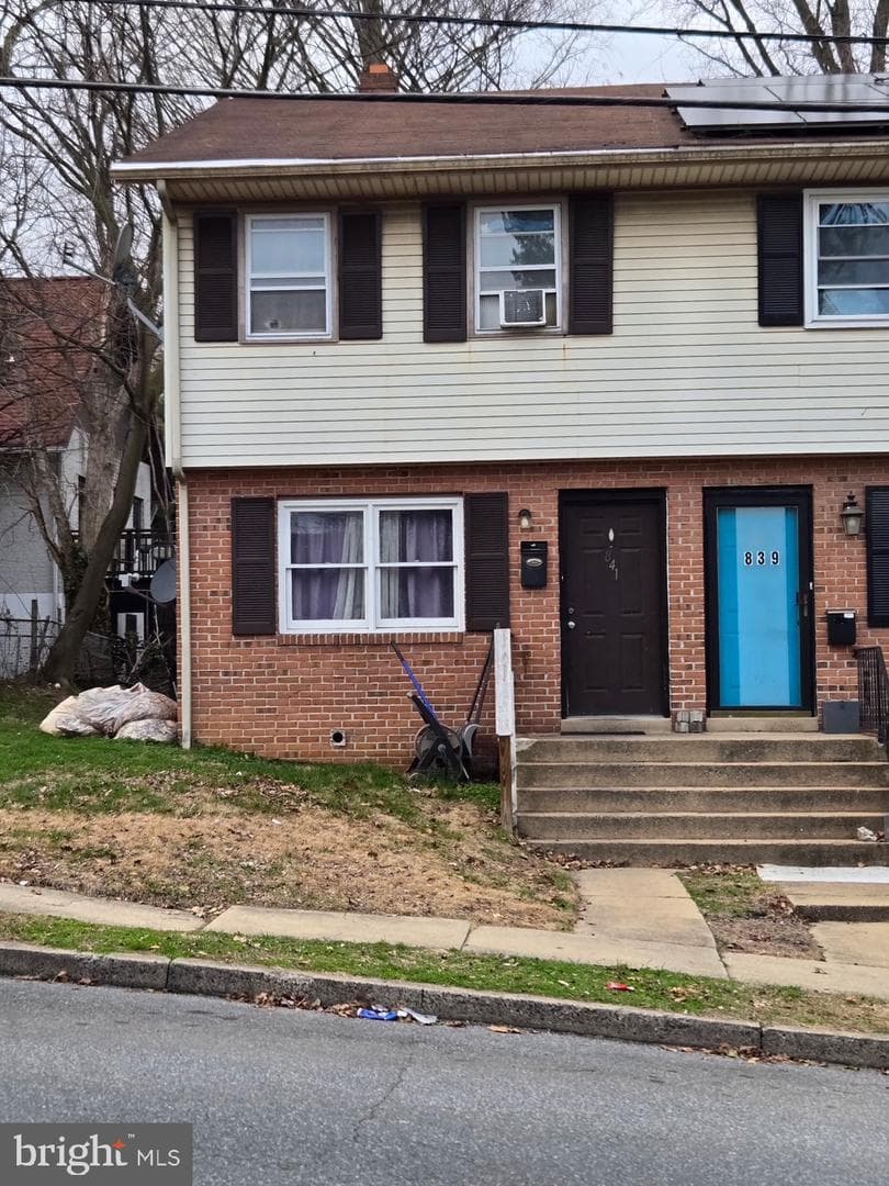 841 Wabank Street photo 1