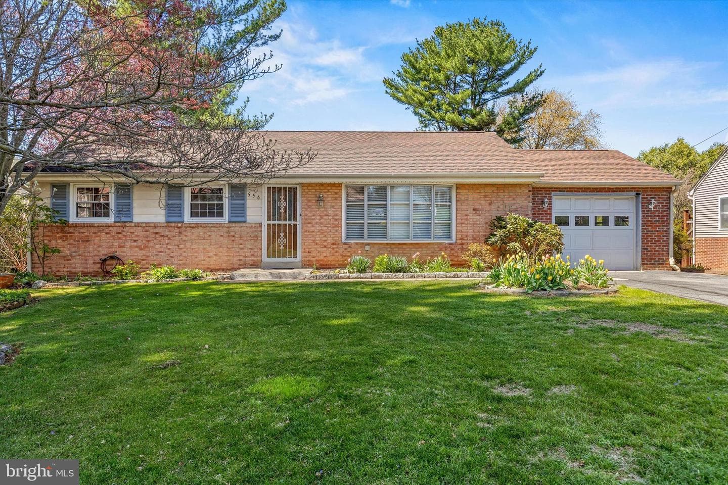 556 Abbeyville Road photo 1