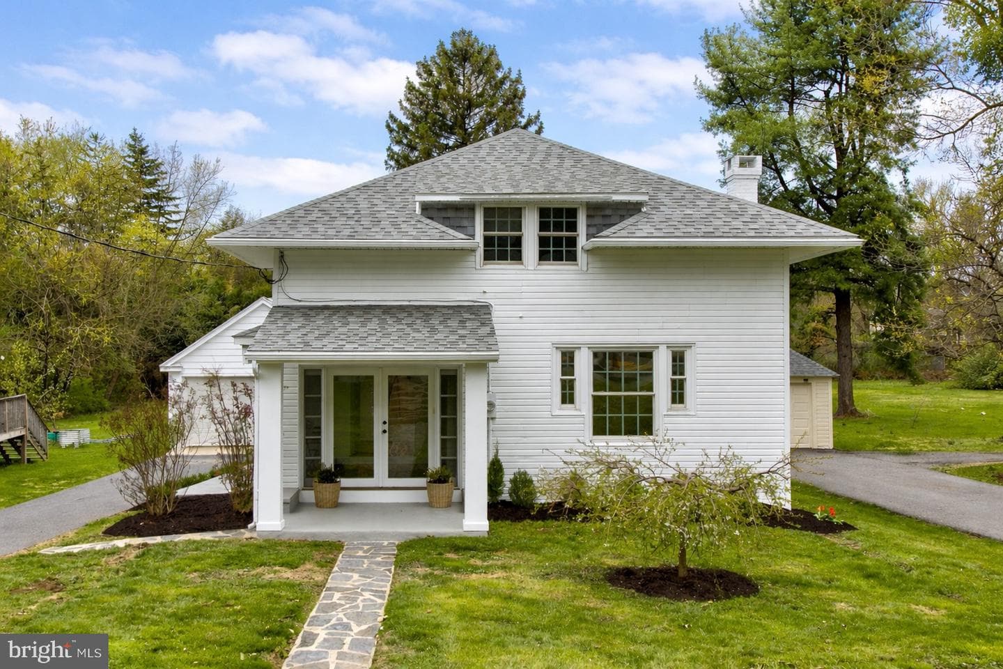 1451 New Holland Pike