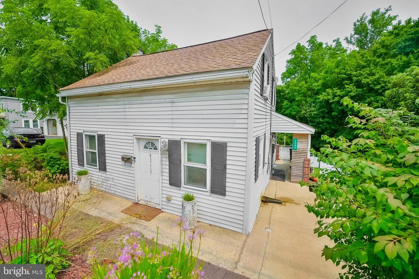 2045 Main Street, Lititz