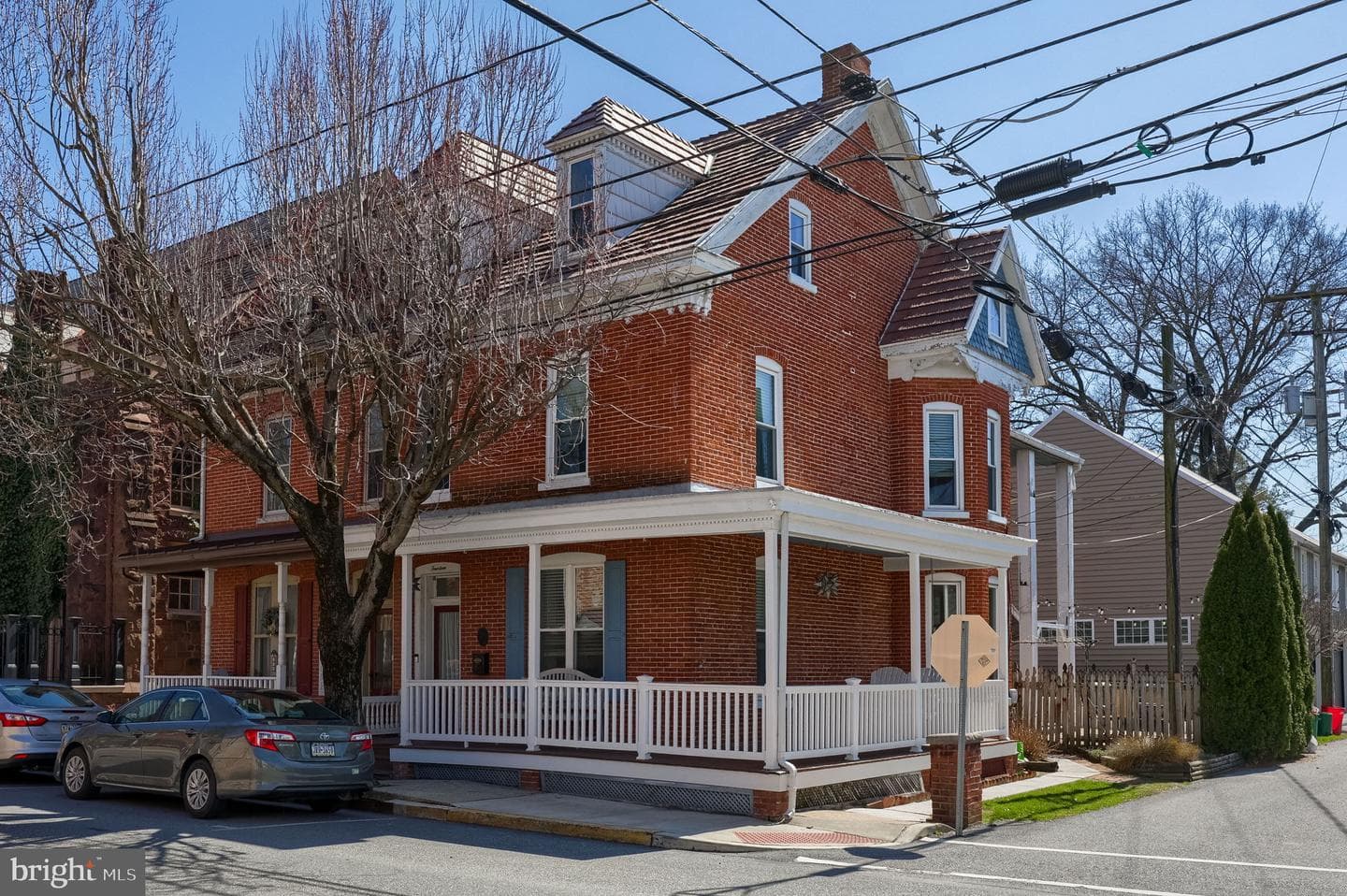 14 W Orange Street