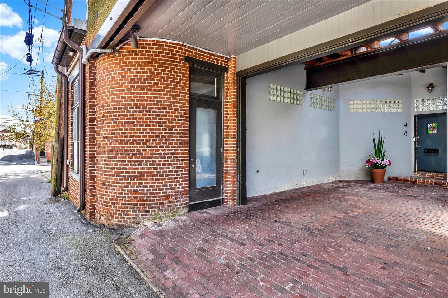 410 W Marion Street