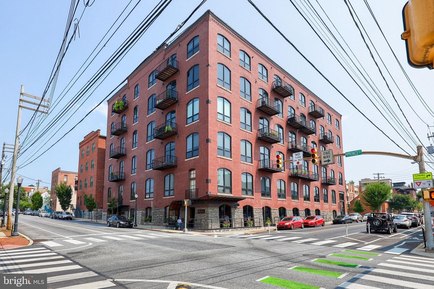 41 W Lemon Street #210 photo 1