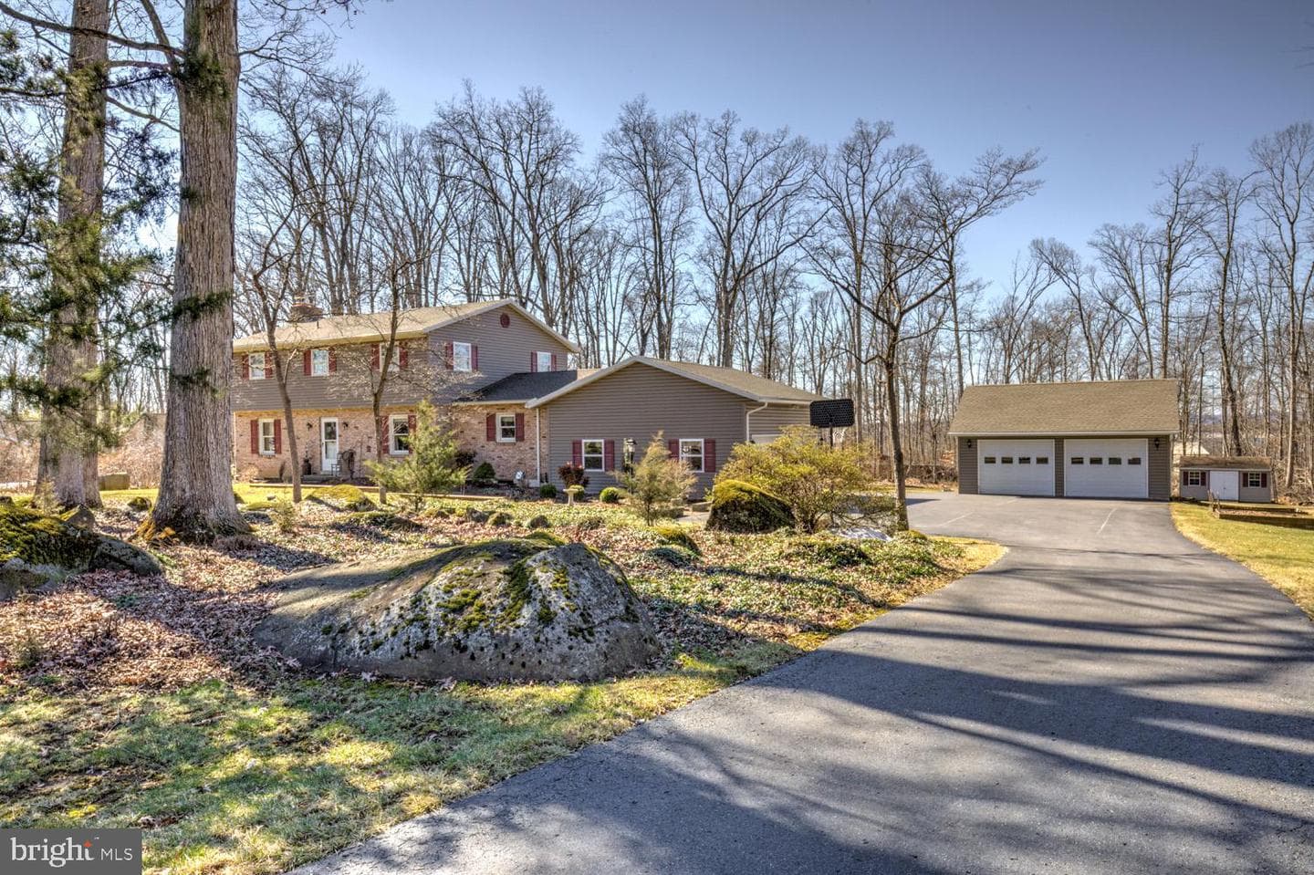 1361 Woodland Circle photo 1