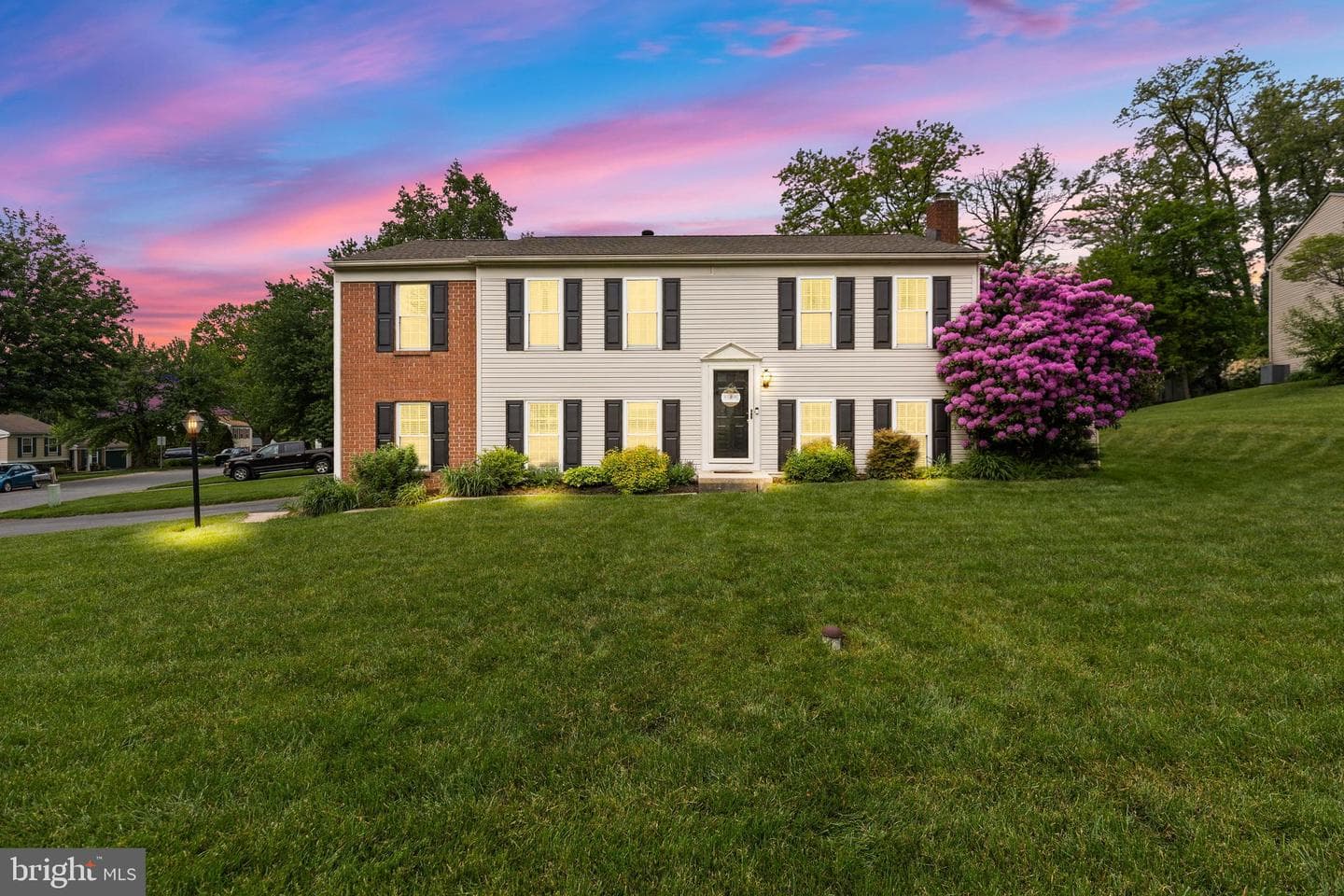 3339 Pin Oak Circle