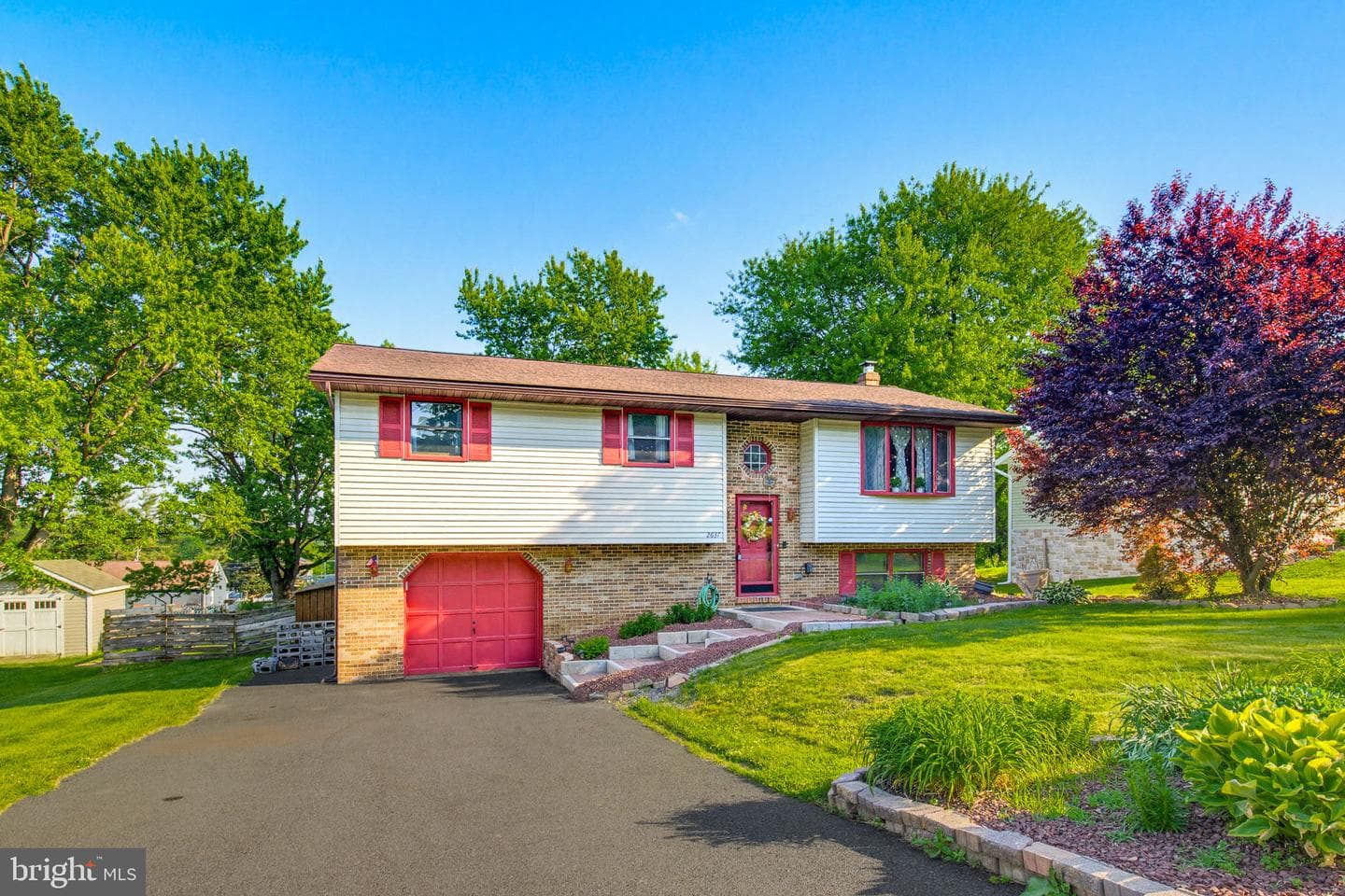 2637 Hemlock Drive