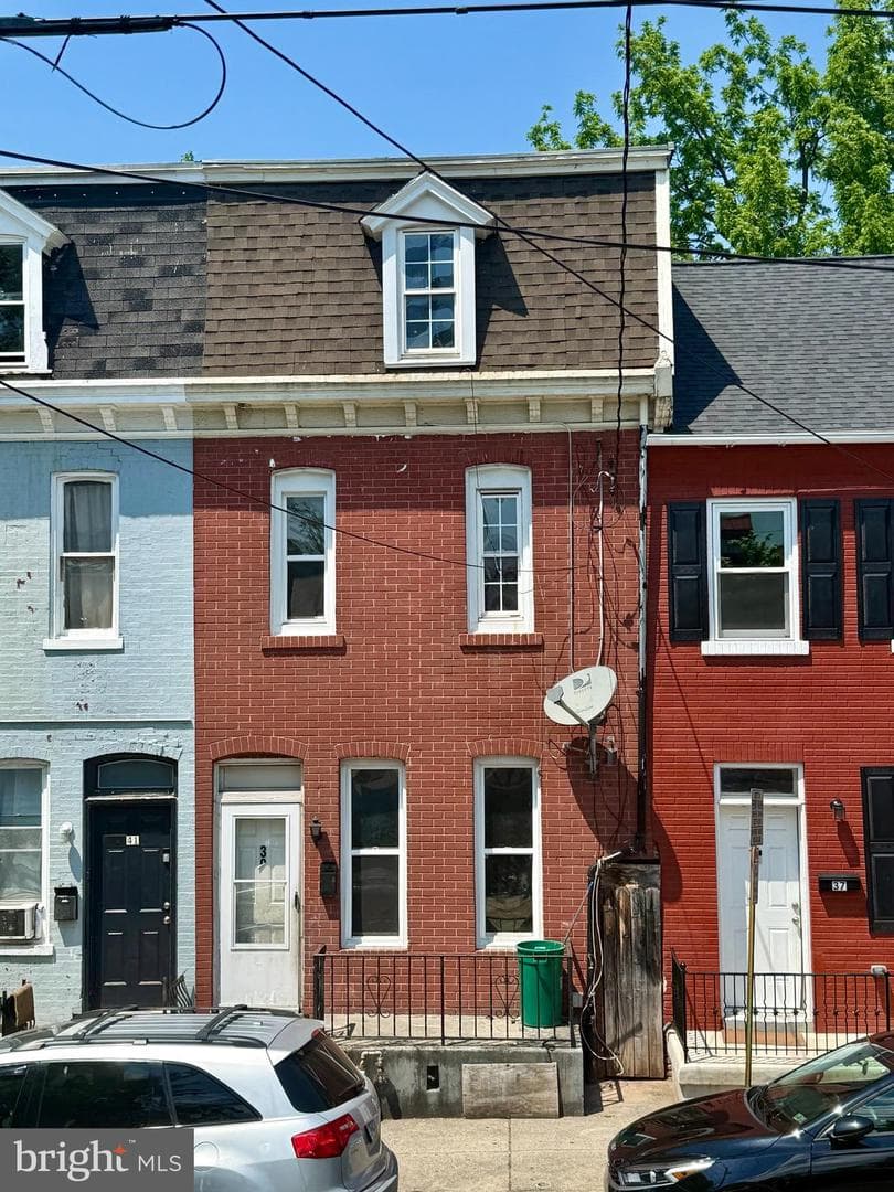 39 W Farnum Street photo 1