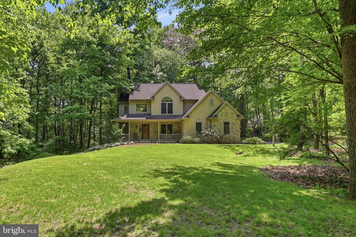 15 Deerfield Drive photo 1