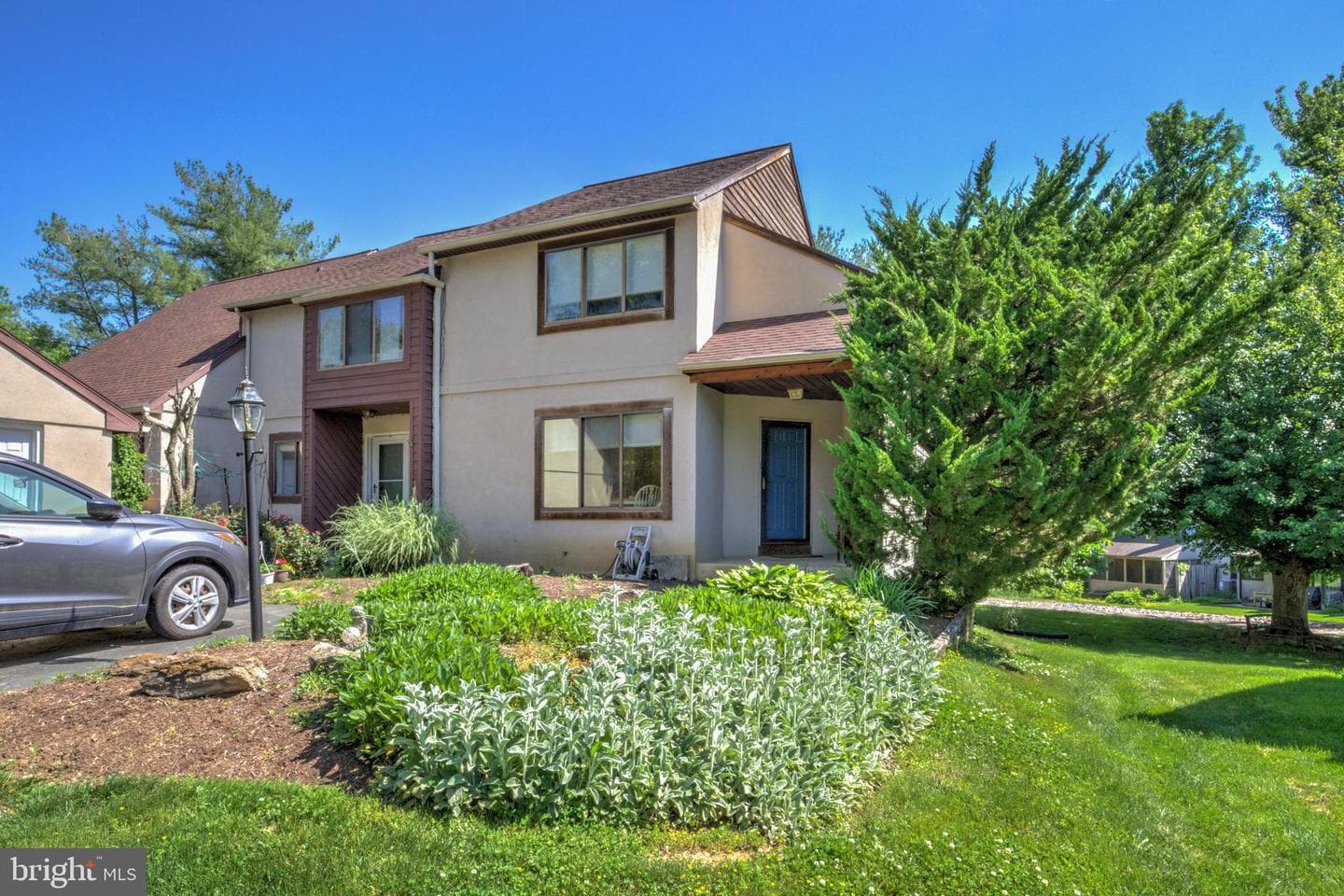 450 Stonegate Court