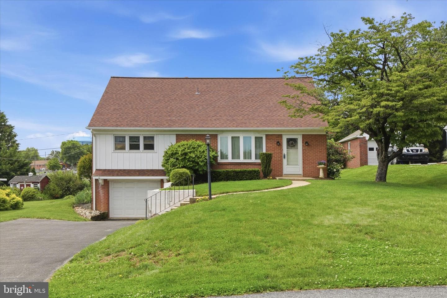 48 Highland Drive