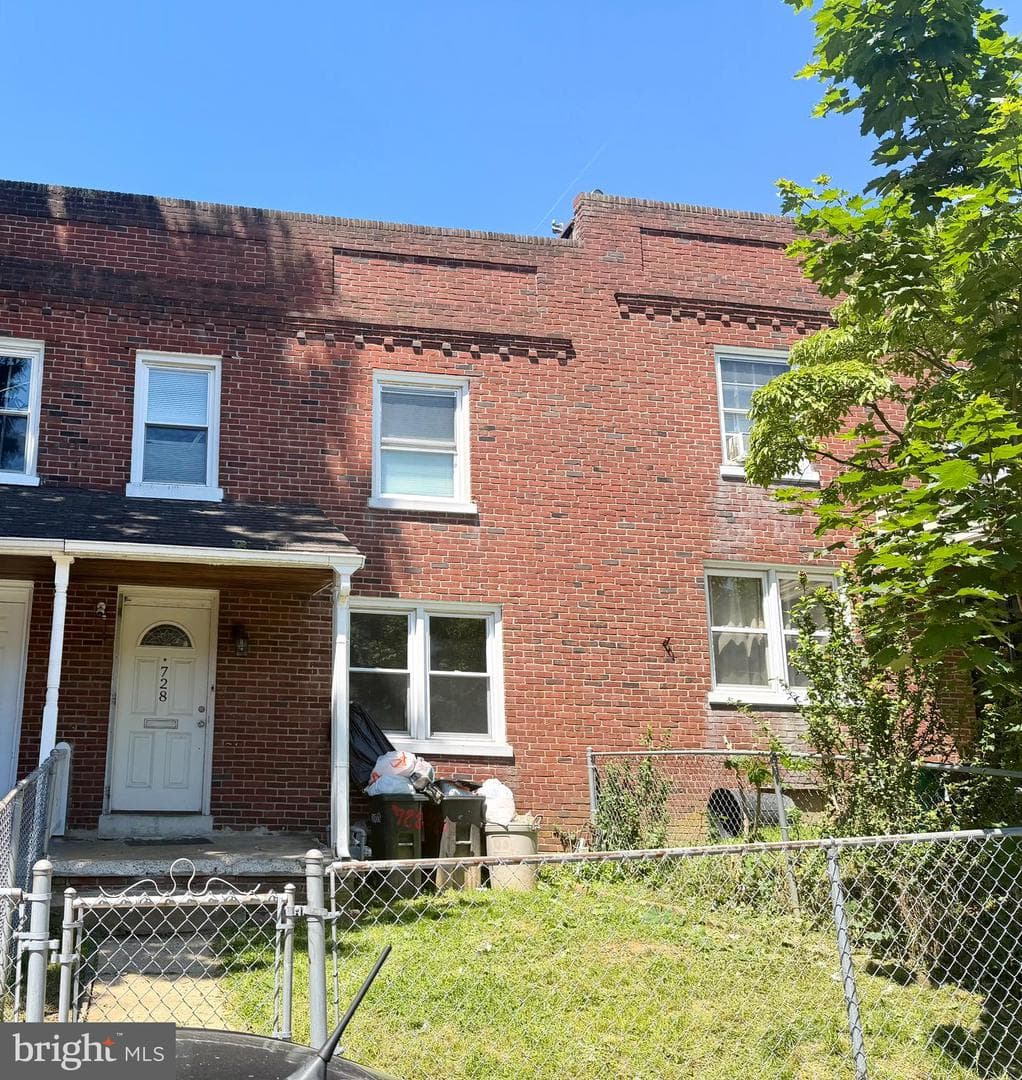 728 S Plum Street, Lancaster