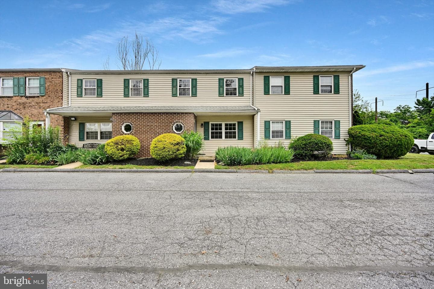 1360 Blue Jay Drive
