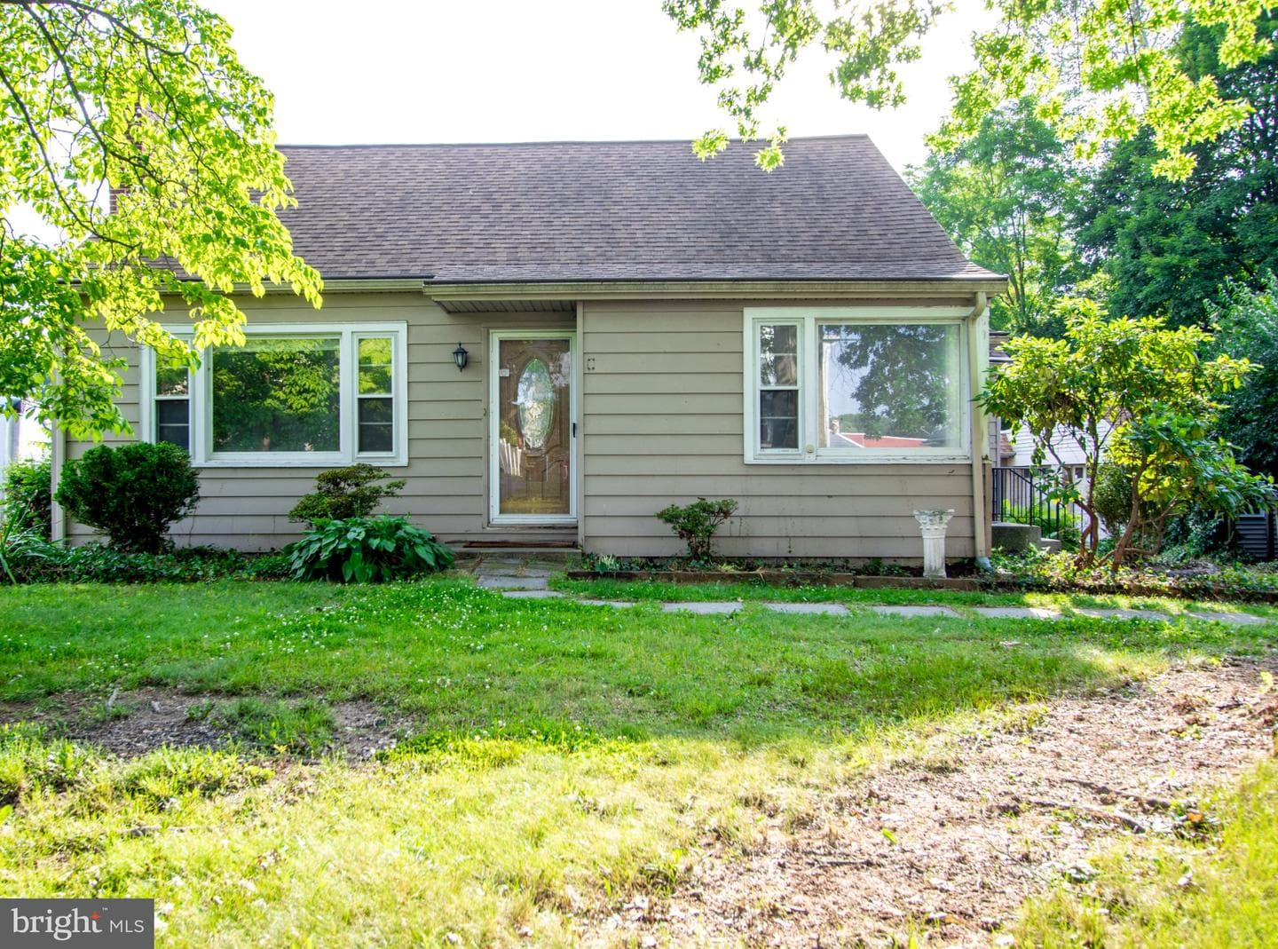 14 Crest Avenue