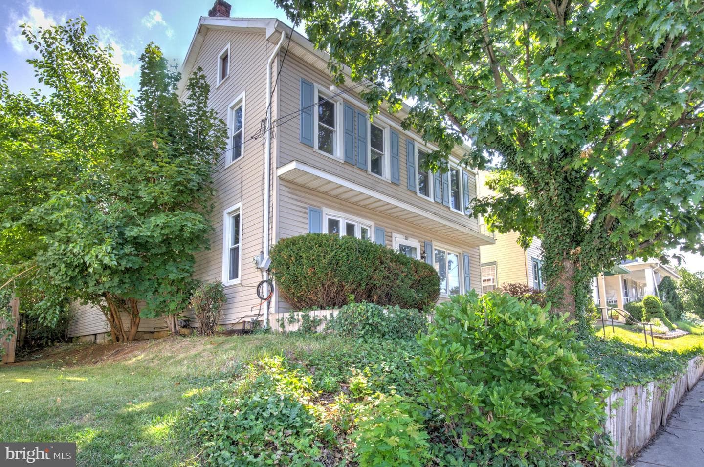 1319 W Main Street, Ephrata