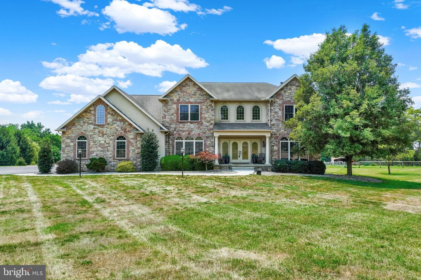 104 Monument Drive, Elizabethtown