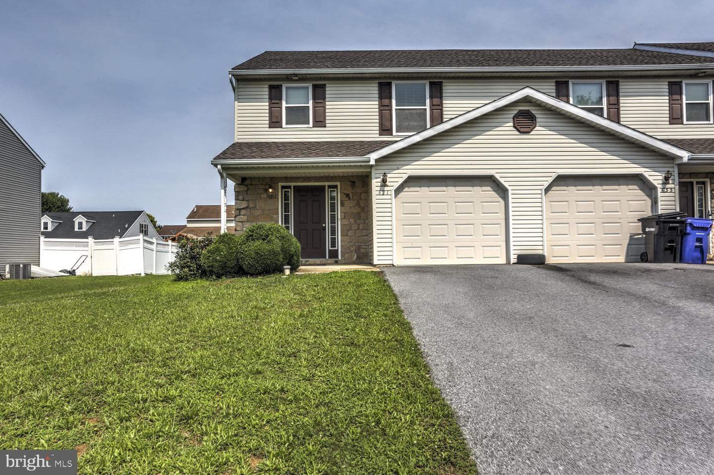 631 Sunflower Street, New Holland