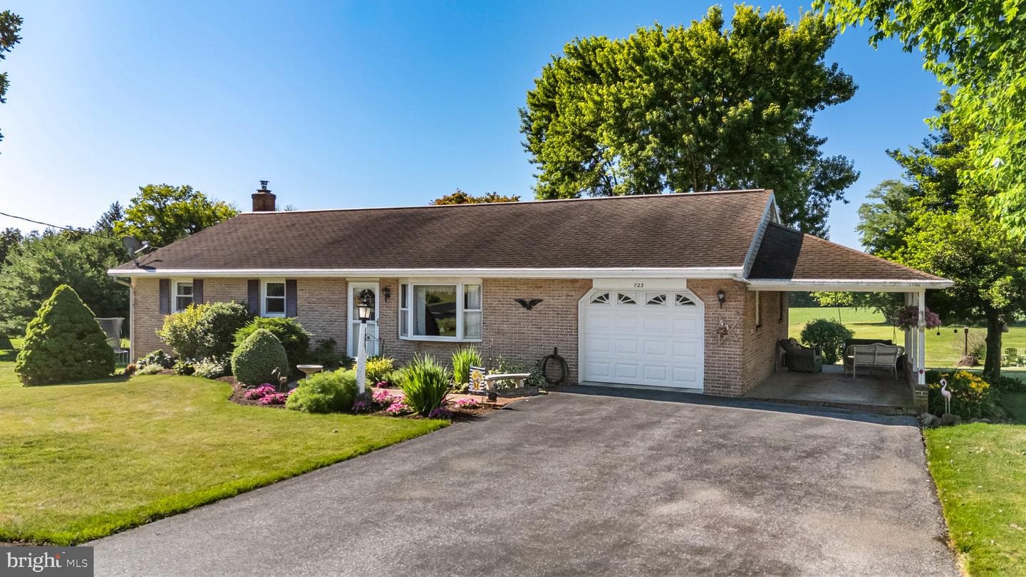 723 Penn Avenue, Lititz