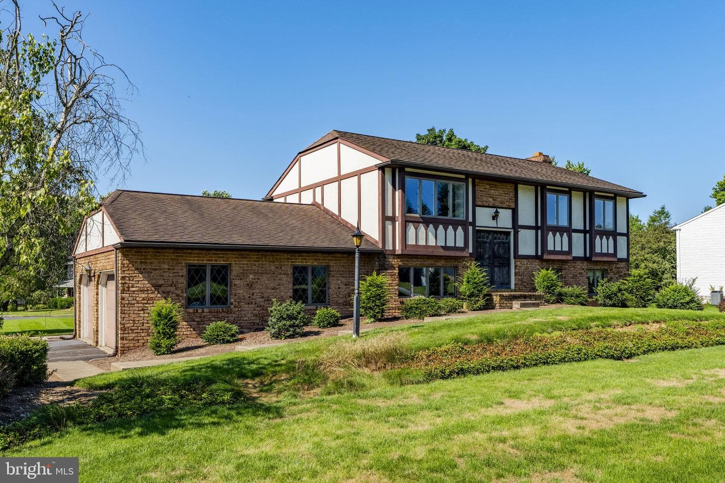 1525 Edinborough Circle, Landisville