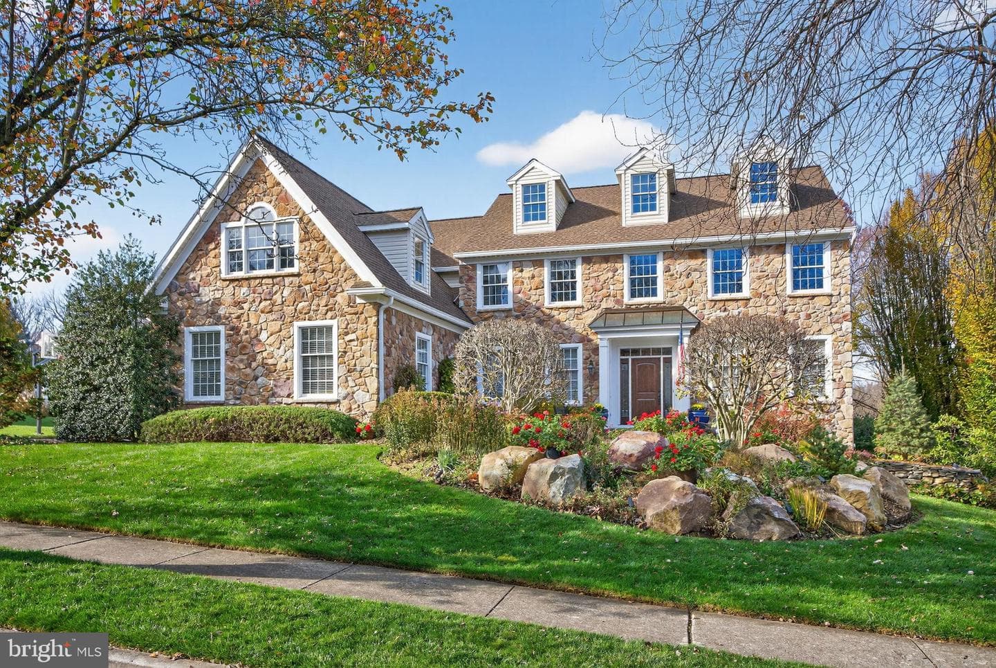 2056 Autumn Ridge Road photo 1
