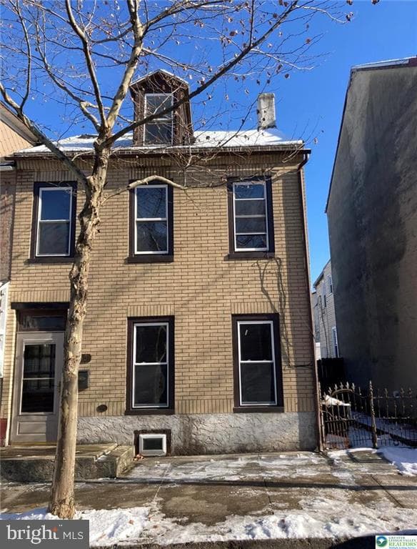 335 N 9th Street photo 1