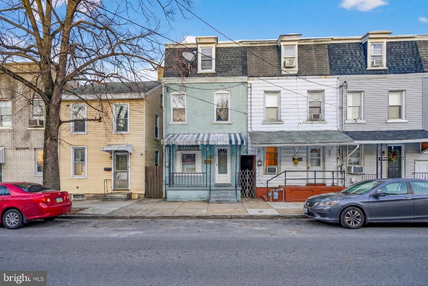 337 1/2 2nd Street N photo 1