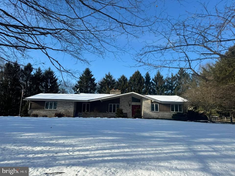 4377 Astor Drive photo 1