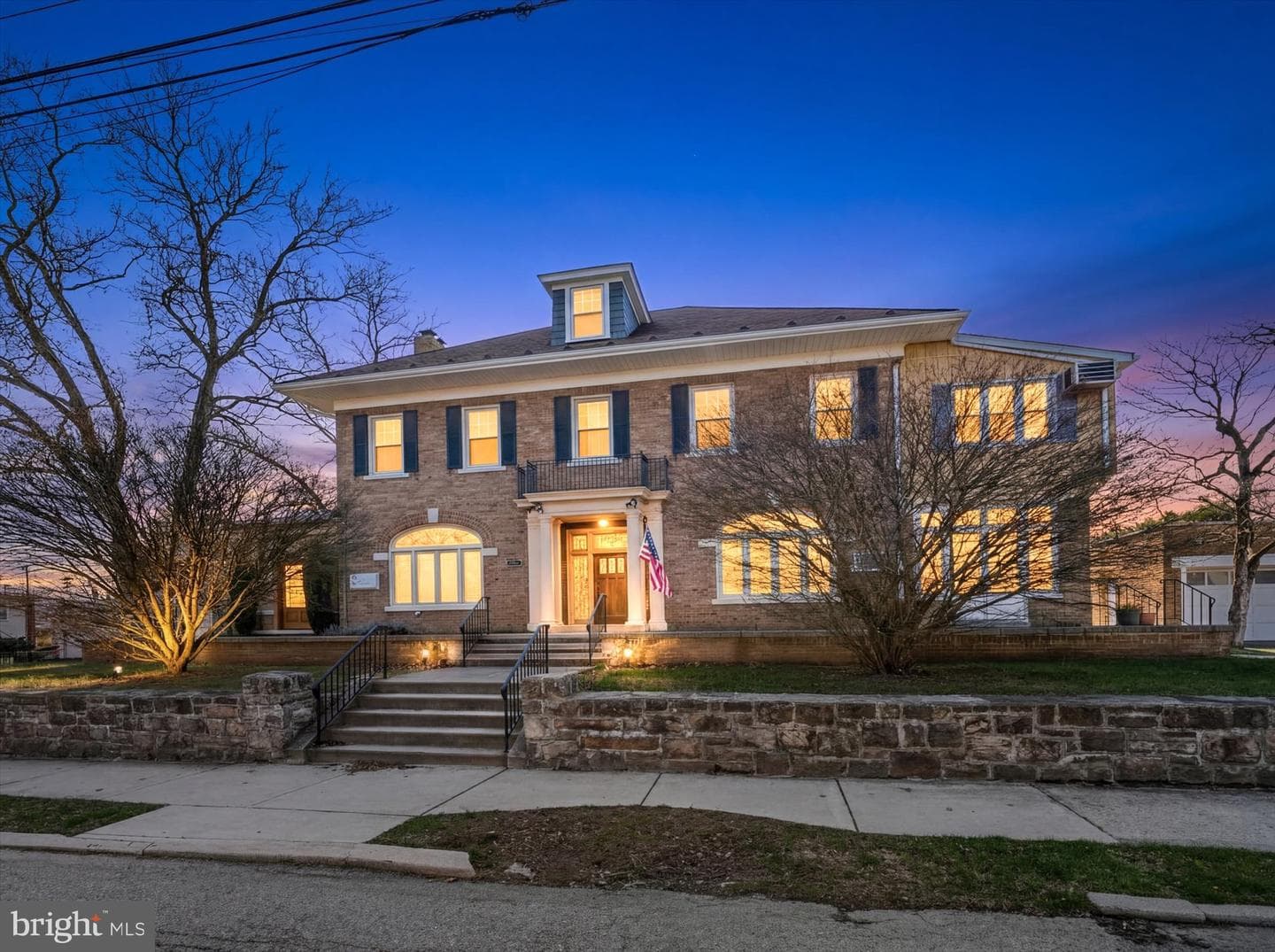 2227 Gordon Street #1 photo 1