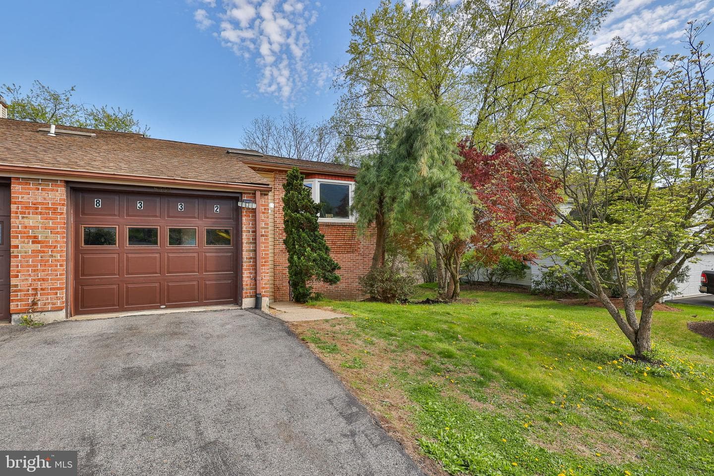 8332 Willow Run photo 1