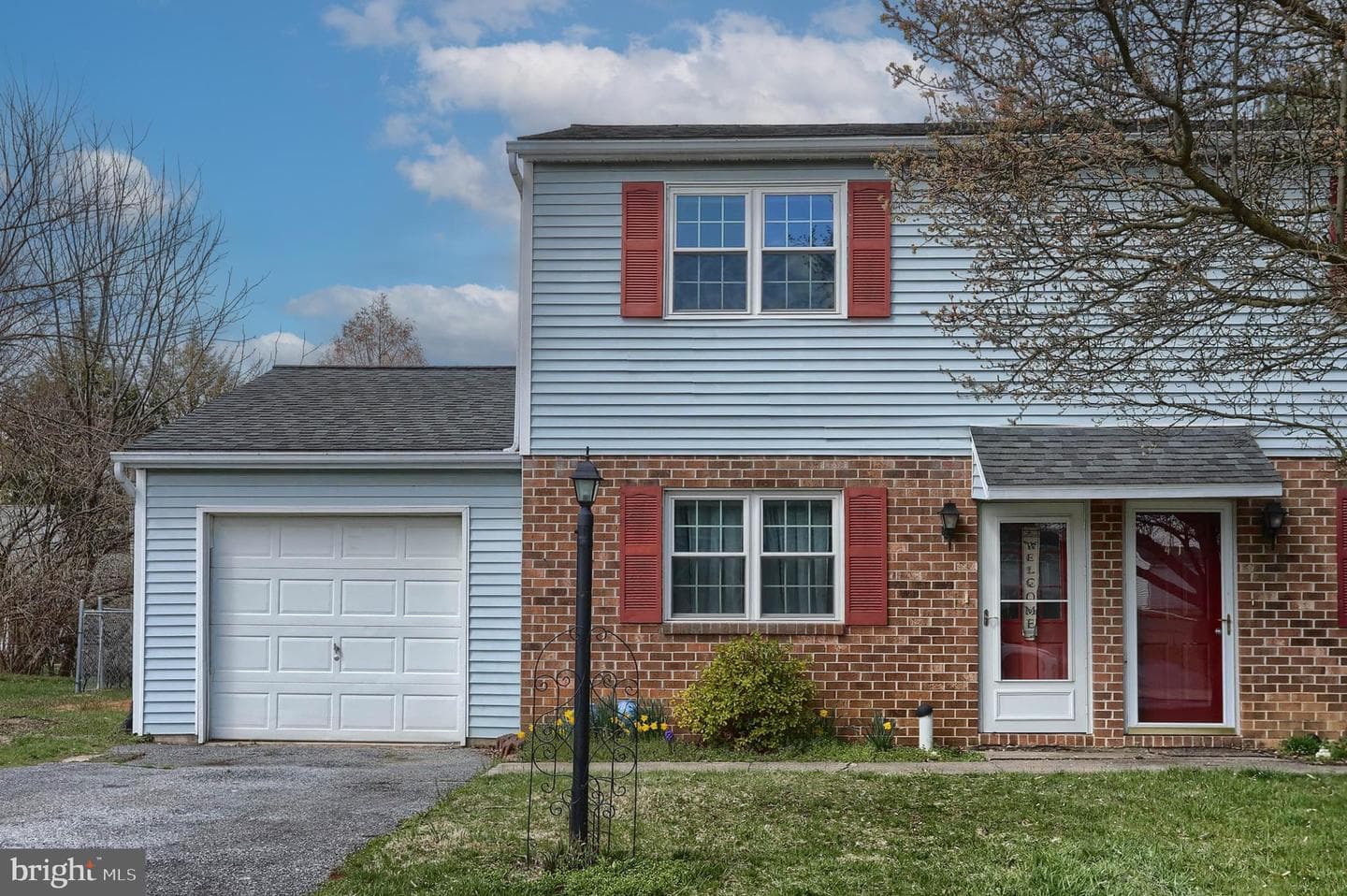 43 Dogwood Lane photo 1