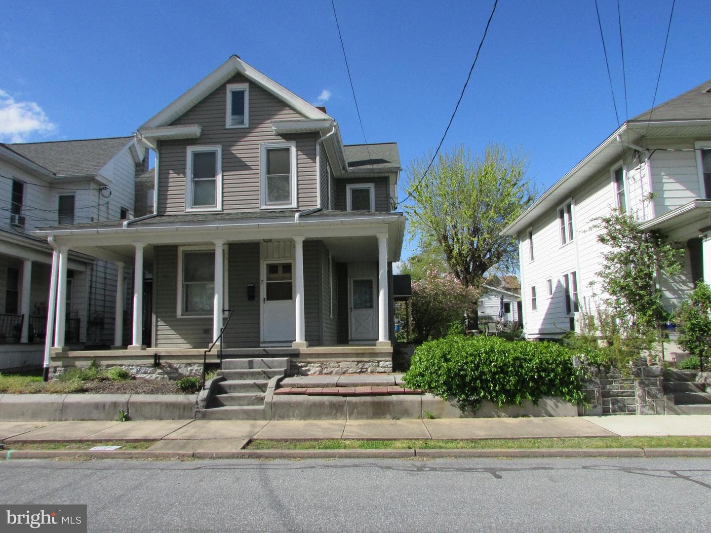 7 E Park Avenue photo 1