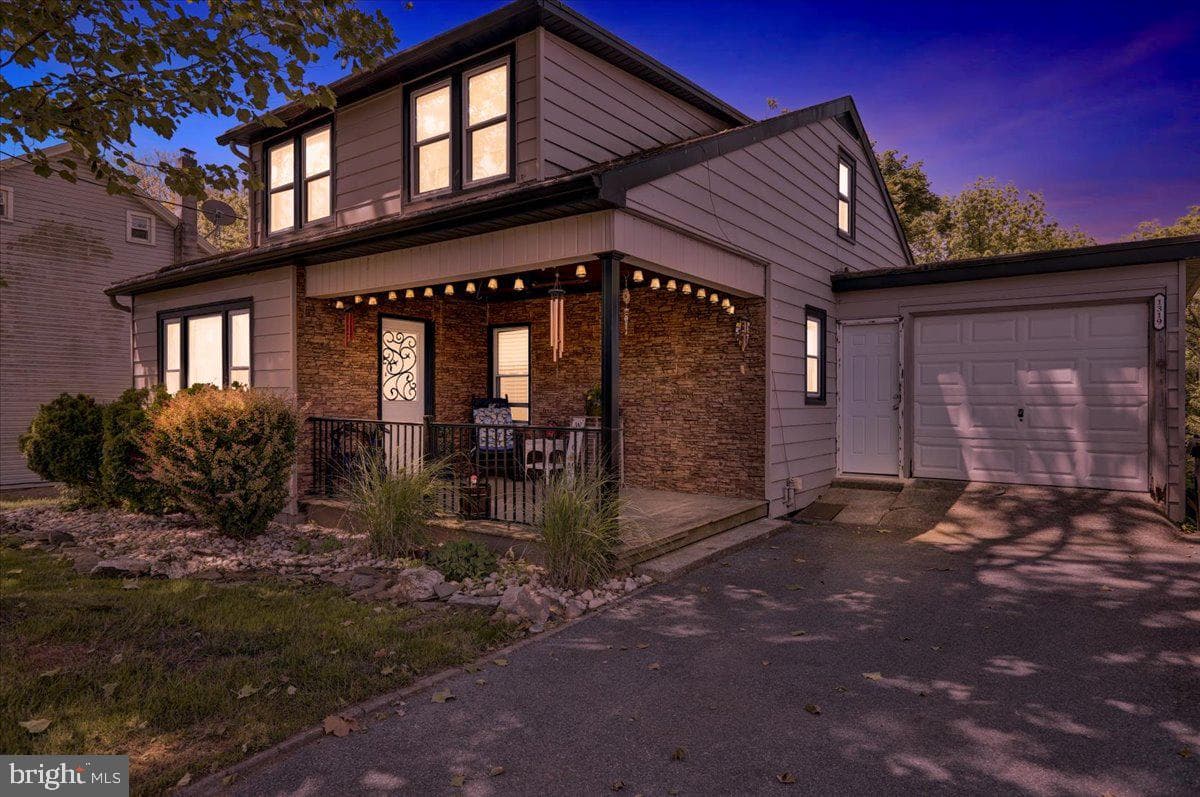 1319 Sandhill Road photo 1