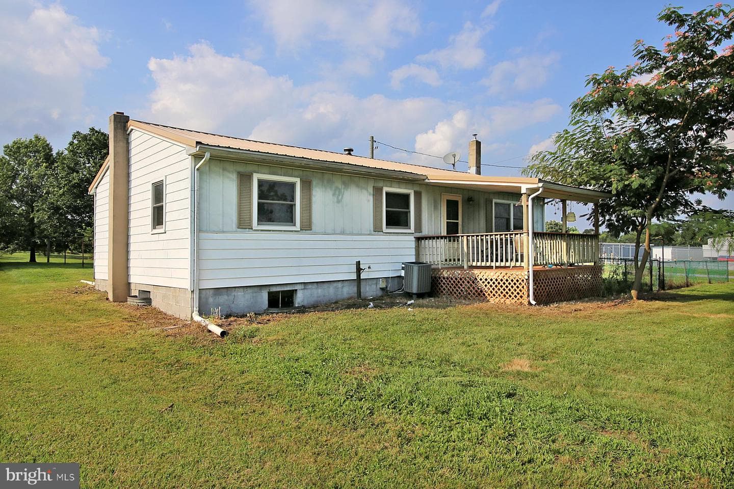 10694 Allentown Boulevard photo 1