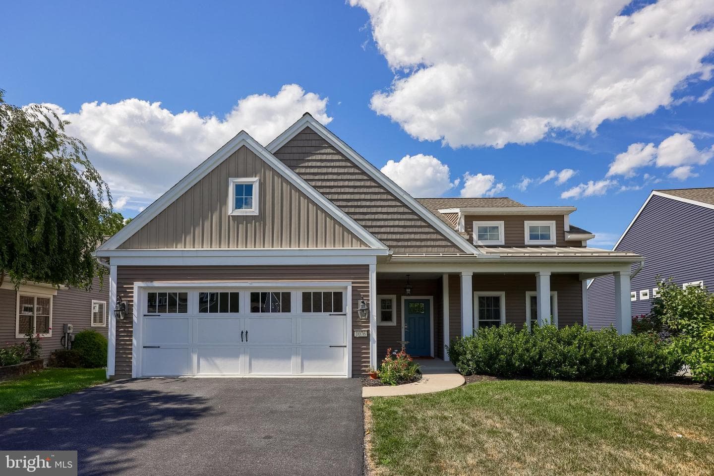 1076 Alden Way photo 1