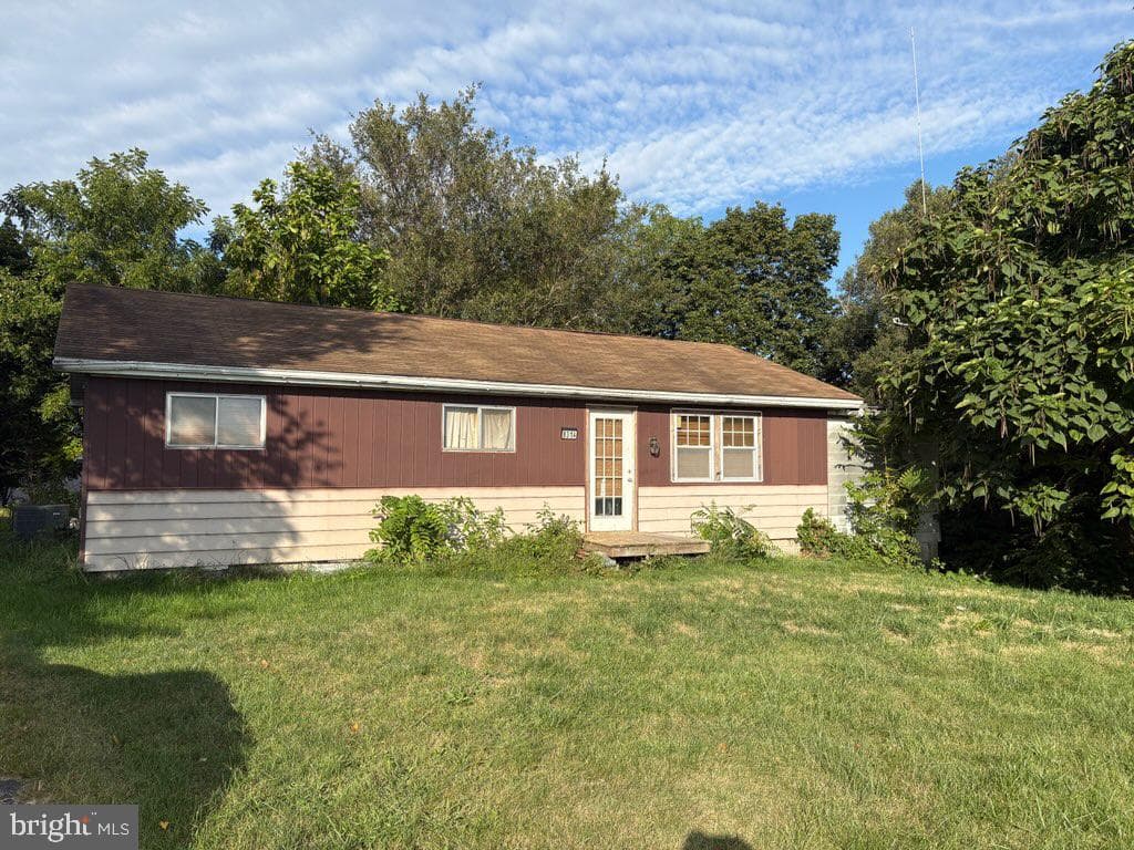 831 N 8th Avenue photo 1