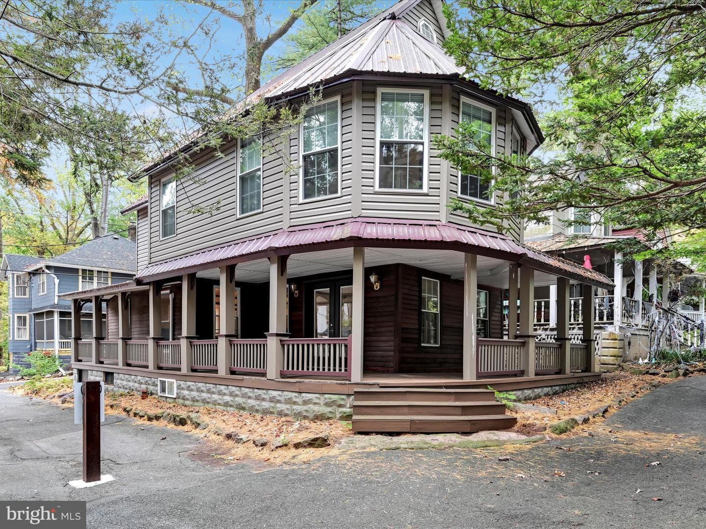 303 2nd Street photo 1