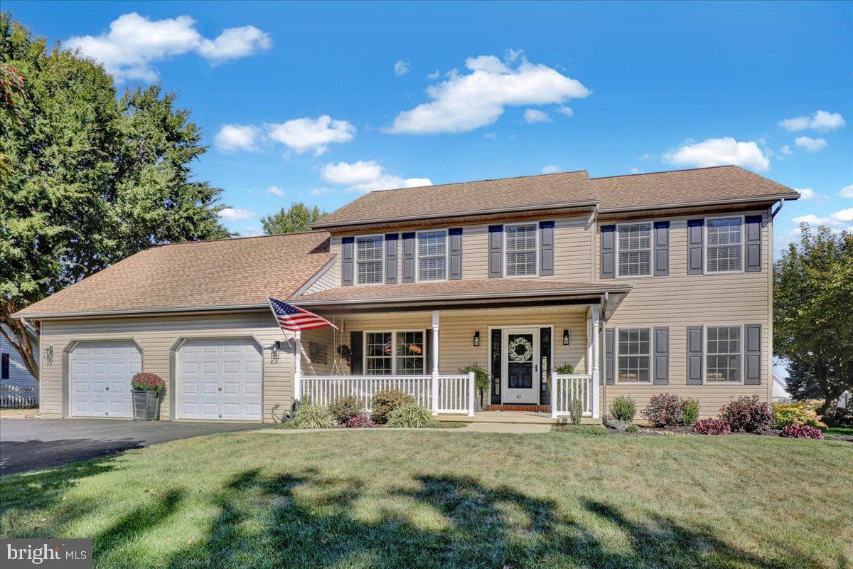 10 Manor Drive photo 1