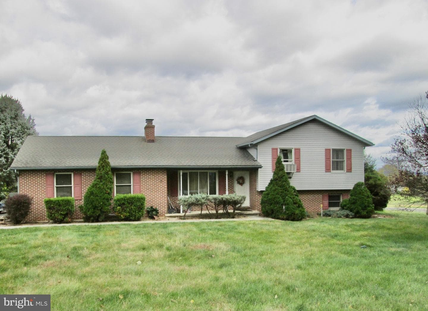 409 E Rosebud Road photo 1