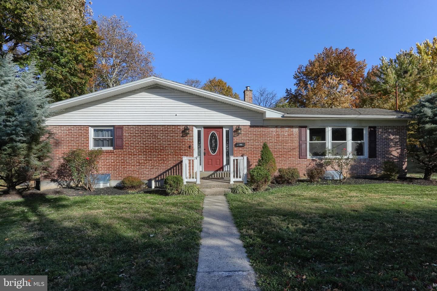 508 Noble Street photo 1