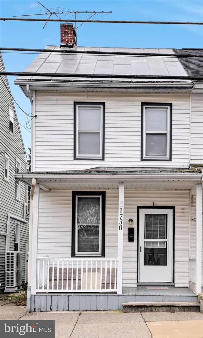 1730 Center Street photo 1