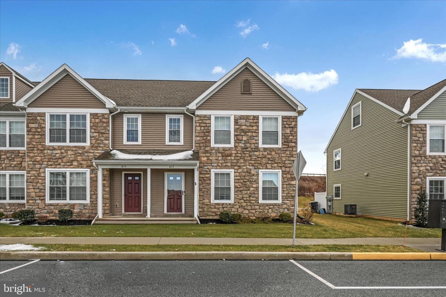 613 Byler Circle photo 1