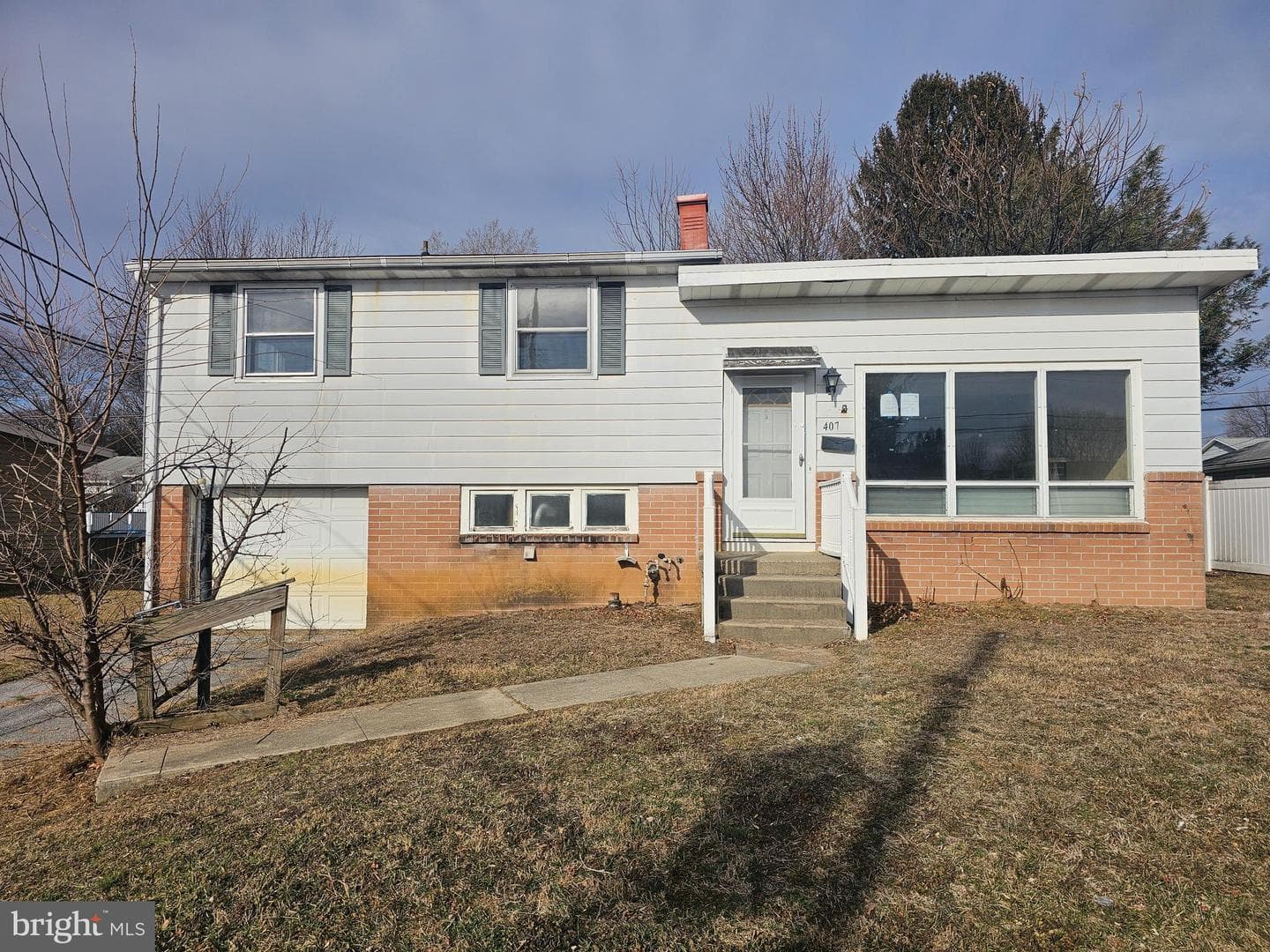 407 E Elm Street photo 1