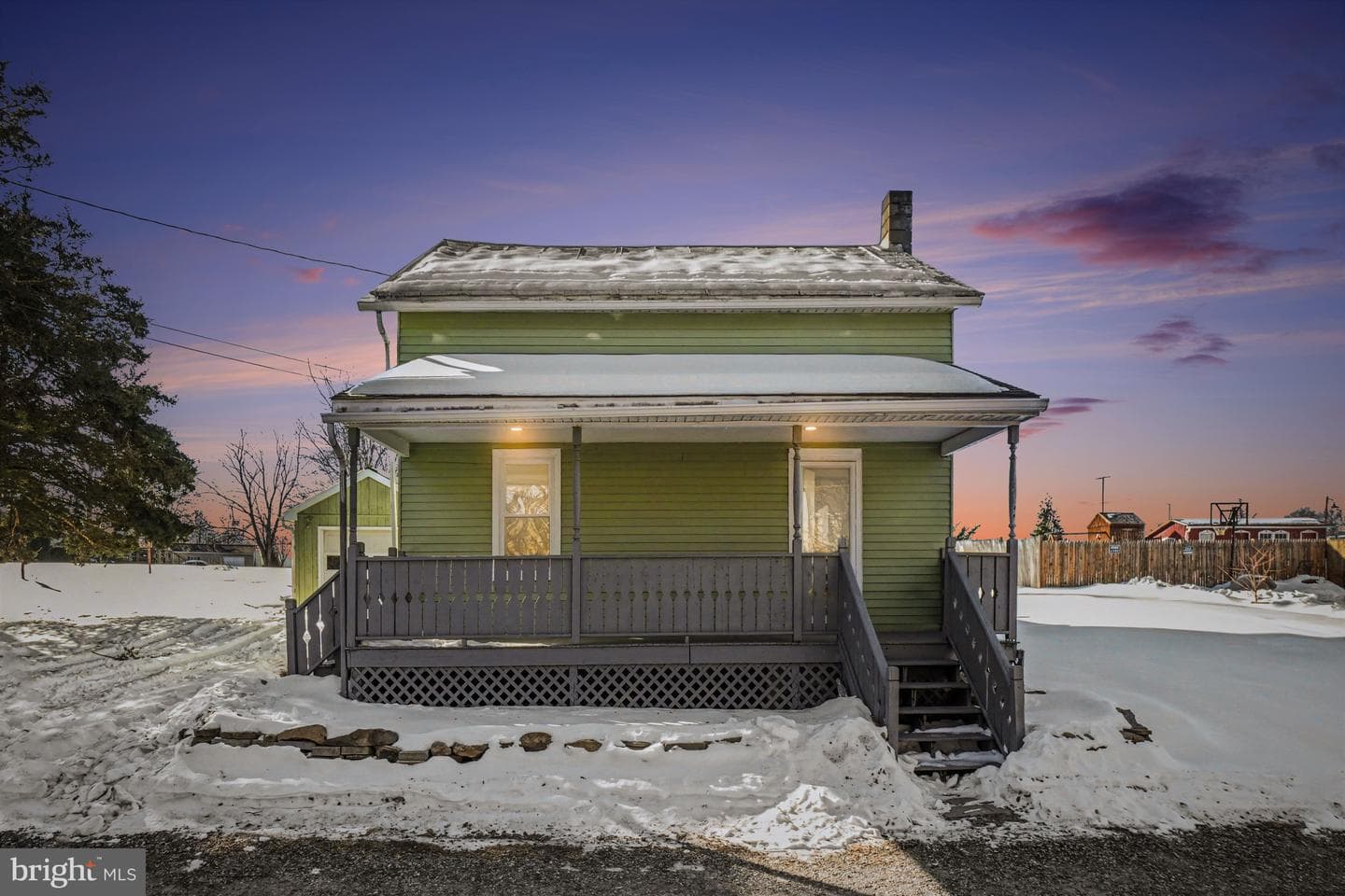 8 Penny Lane photo 1