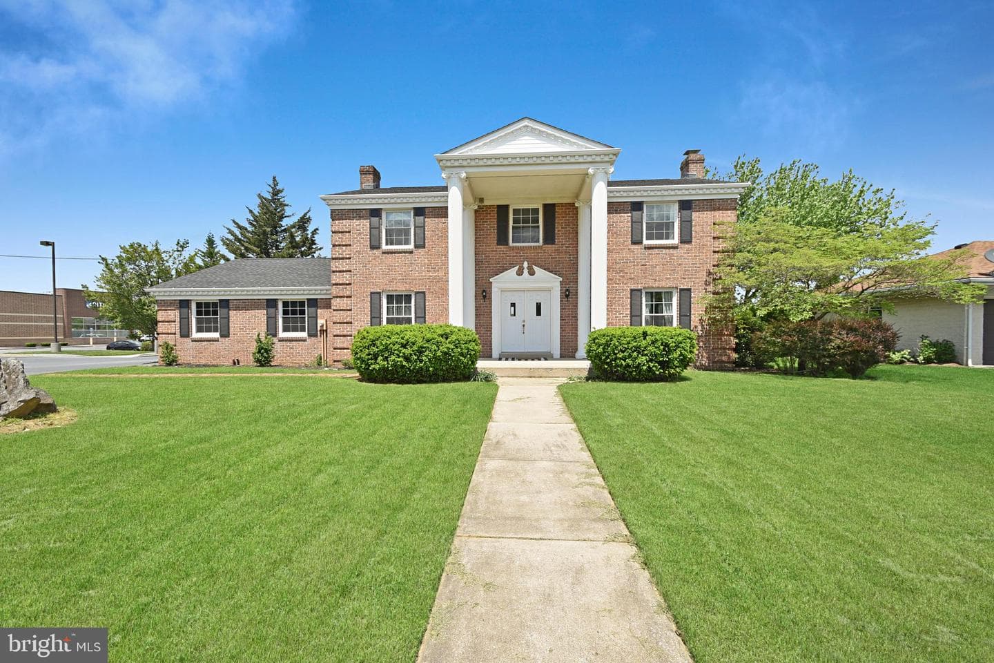 1003 E Cherry Street